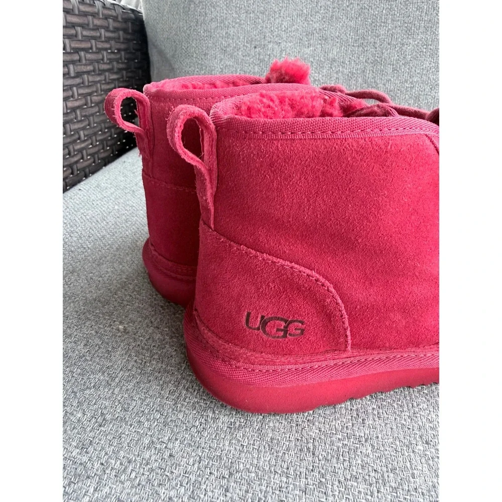 UGG neumel lace